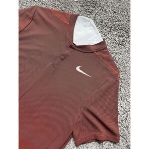 Nike Golf Dri-Fit Men's L Red Black Modern Fit Blade Collar Golf Polo Shirt